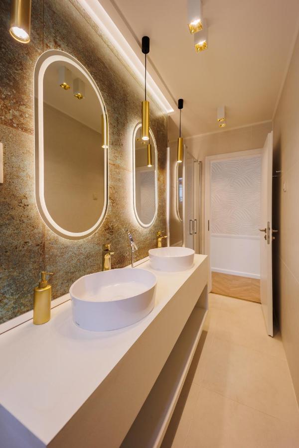 Gold Wave Apartments Шиофок Экстерьер фото